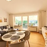Blickfang Mit Balkon Und Traumblick Apartment *